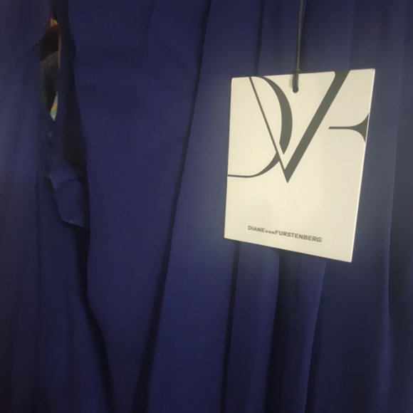 Diane von Furstenberg Delancey Silk Wrap Gown (US Women's 4) "New" - Picture 3 of 7